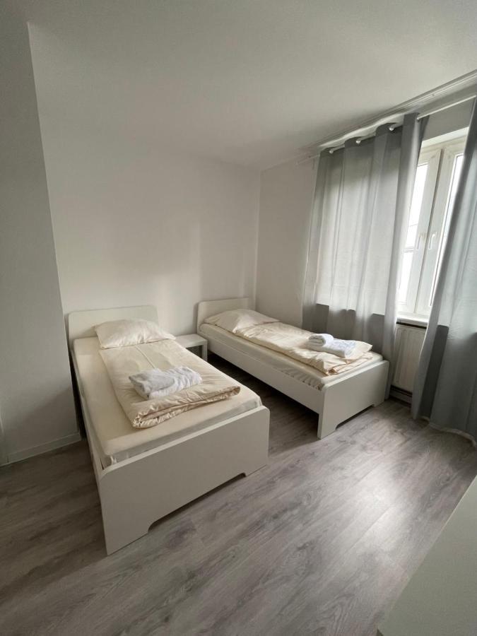 הנובר Tyros Hotel Und Gaestehaus Am Weidendamm מראה חיצוני תמונה