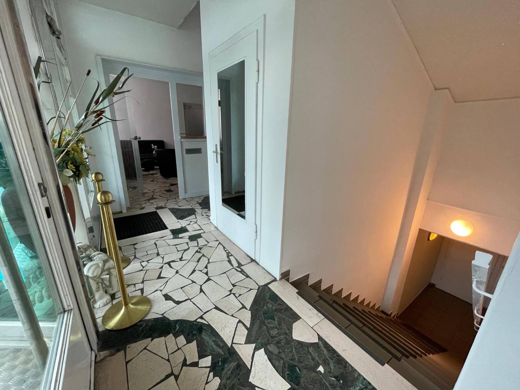 הנובר Tyros Hotel Und Gaestehaus Am Weidendamm מראה חיצוני תמונה
